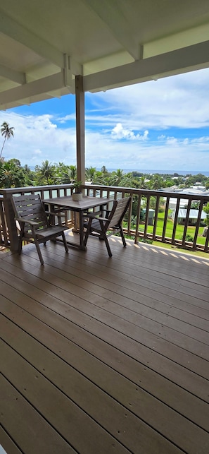 Outdoor dining - Rarotonga Holiday Home with Pool & Amazing Views - Ocean Beach Town View (Rarotonga)