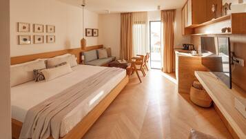 Deluxe King Room