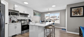 Luxury Urban Oasis in Prime Location