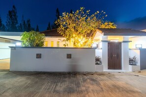Exterior - 2 Bedroom Pool Villa With 8Ball & Darts! (Tambon Rawai)