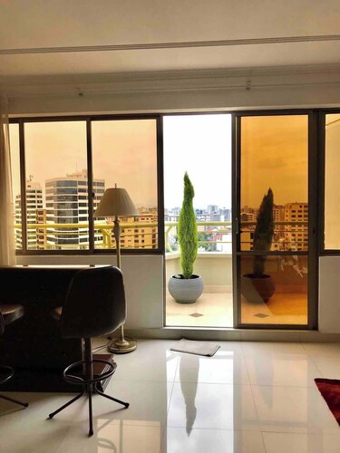 3BR Sky Oasis PH | City Views · Sauna · Jacuzzi
