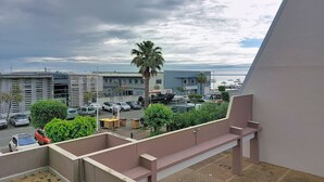 Unclassified image, 2 of 24, button - Port Soleil by Interhome (Arcachon)