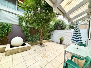 Outdoor dining - Entire quiet house in Perth, Australia
4 guests 2 bedrooms 3 beds 2 baths (Perth)