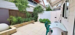 Outdoor dining - Entire quiet house in Perth, Australia
4 guests 2 bedrooms 3 beds 2 baths (Perth)