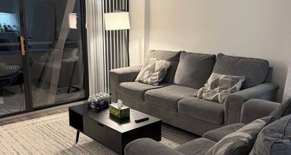 Cozy 1-bedroom apartment in perfect Alexandria with AC and gym