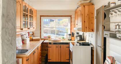 Beach front home in Fjell with house sea view