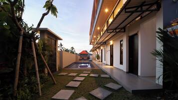 Extérieur