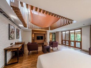 Deluxe Double Room, Courtyard View | In-room safe, blackout curtains, iron/ironing board, free WiFi - TAI LAKE DREAMLOHAS VILLA RESORT (Suzhou)