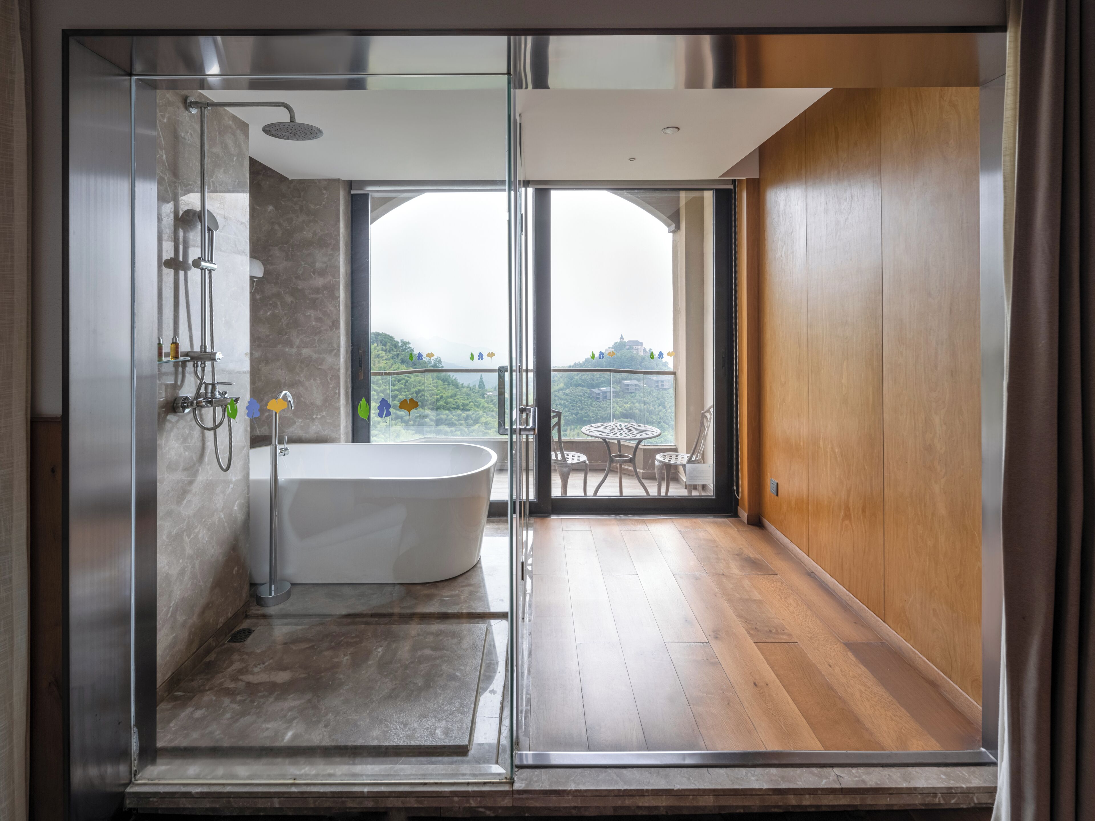 Chambre Double Confort, vue montagne | Salle de bain