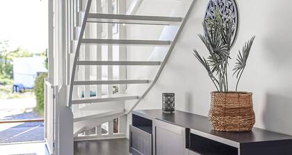 Nice home in Smygehamn with WiFi