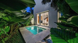 精緻別墅, 泳池景 | 外觀