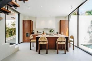 Private kitchen - Lily Villas - Rice Field View Escape (Canggu)