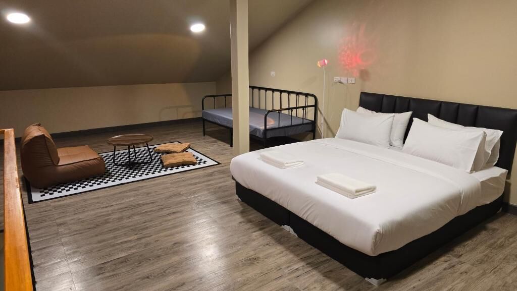 Superior Double Room | Blackout drapes, free WiFi