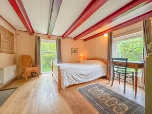 Room - Characteristic house with a large garden (Oudelande)