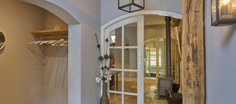 Luxury farmhouse with Turkish steam bath