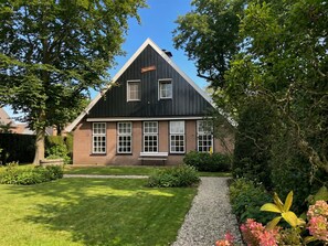 Exterior - Luxury farmhouse with Turkish steam bath (Vriezenveen)