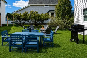 Outdoor dining - Winter Harbor Haven - NEW! (Winter Harbor)