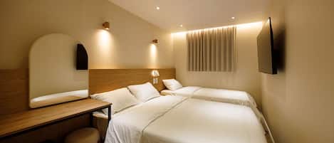 Deluxe Triple Room | Interior detail