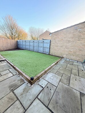 Room, 2 Bedrooms, Smoking | Property grounds - Room-cozy House Rental With Private Room (Wellingborough)