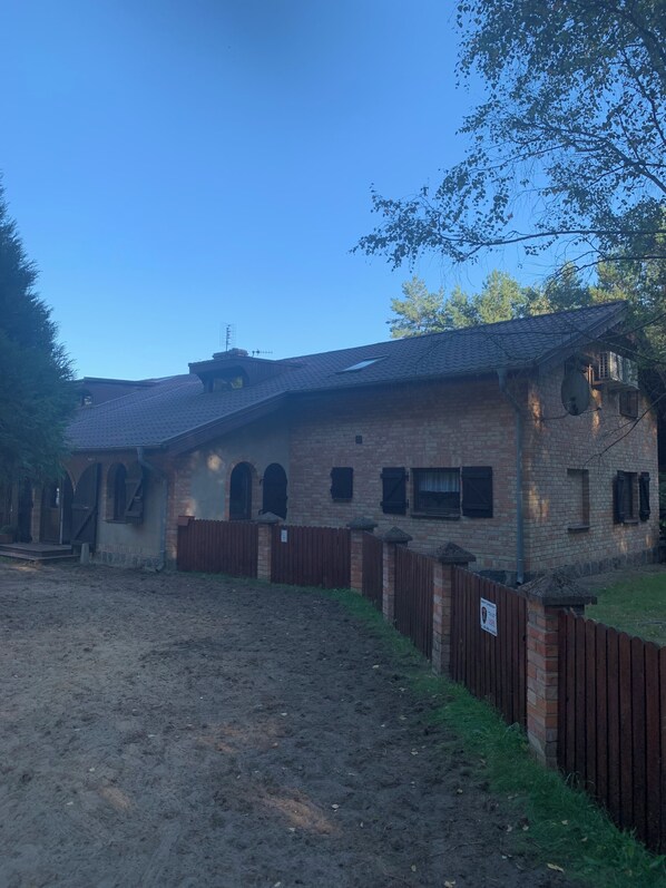 Exterior - Vrbo Property (Zatom Nowy)