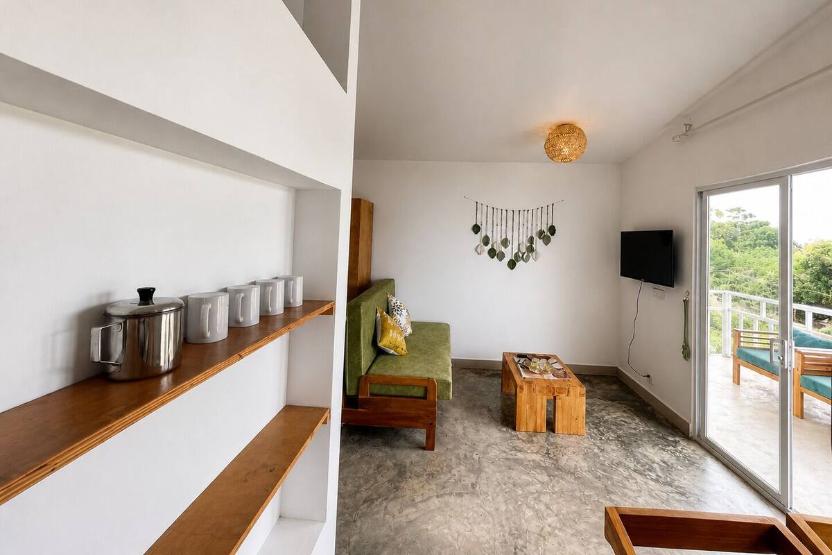 Habitación de lujo, vista a la colina | Área de sala de estar
