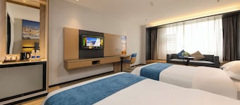 Yasite Hotel Yuyuan Road Metro Station
