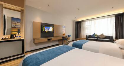Yasite Hotel Yuyuan Road Metro Station