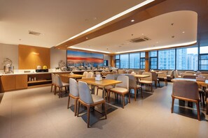 Dining - Yasite Hotel Yuyuan Road Metro Station (Kunming)