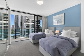 2 slaapkamers, een strijkplank/strijkijzer, gratis wifi, beddengoed