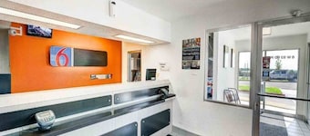 1 Full Bed|Mobility Access Tub| NS