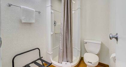 1 Full Bed|Mobility Access Tub| NS