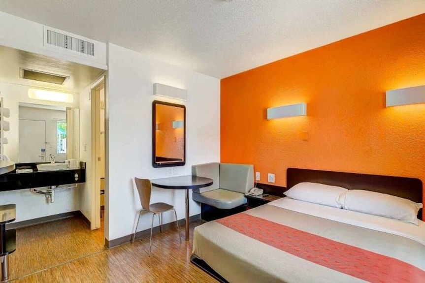 1 Full Bed | Mobility Access Ri Shwr| Ns - Westminster, CO