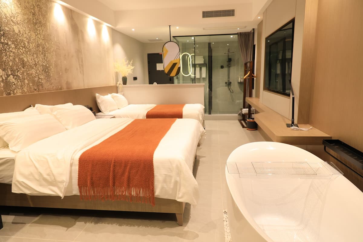Panoramic Triple Room, Lake View | Free WiFi
