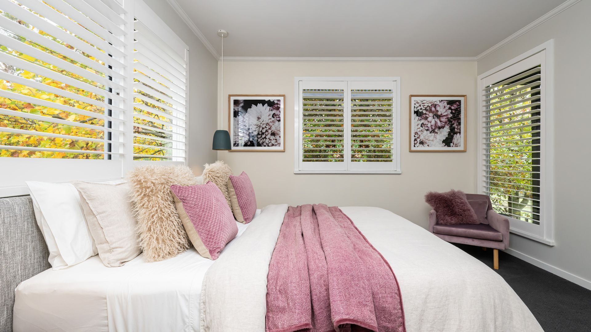 Iron/ironing board, travel cot, free WiFi, bed sheets