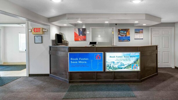 Lobby - 1 Queen Bed | Suite, Nsmk, Micfridge, Sofa-Bed (Idaho Falls)