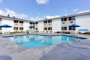 Pool - 1 Queen Bed | Non-Smoking (Idaho Falls)
