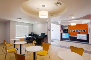 Meeting facility - 2 Queen Beds | Non-Smoking (Midland)