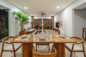 Dining - Sofia Villas (Kerobokan)