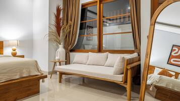Egyptian cotton sheets, premium bedding, in-room safe