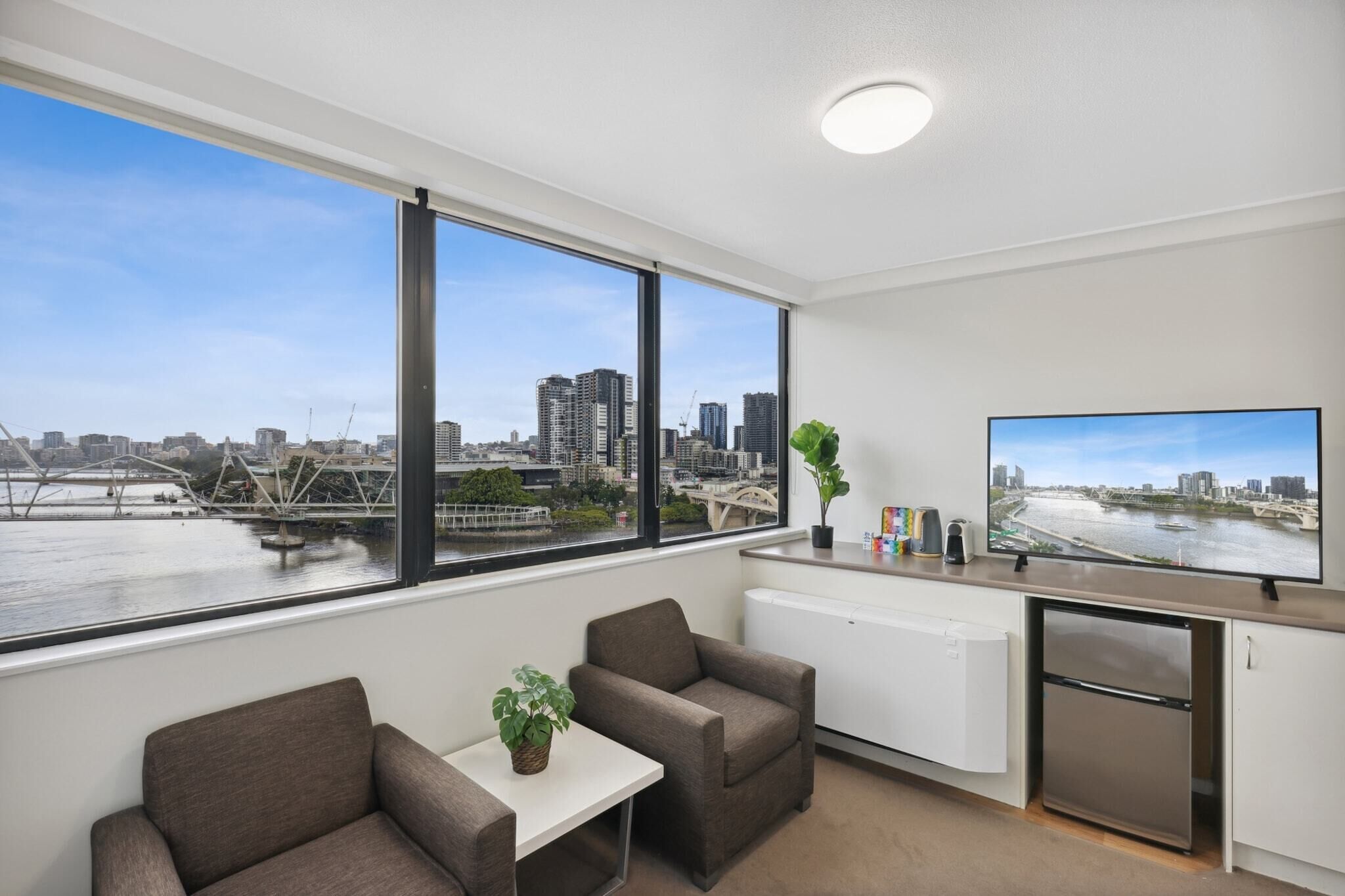 Smart TV, offices