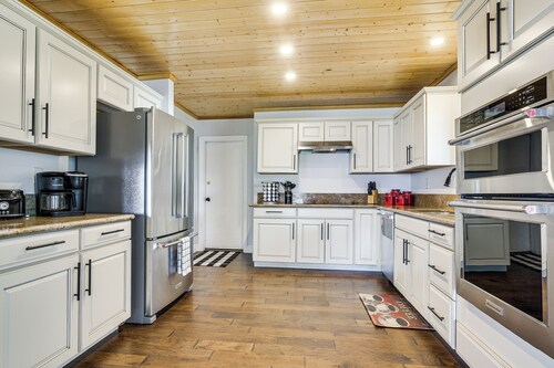 Hiking, Wineries & More! Mtn-View Gem in Tehachapi