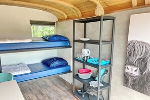 Room - Tiny Couples Wagon on the Lakeside (Almere)
