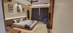 Suite Luxury, vista piscina | Wi-Fi gratuito
