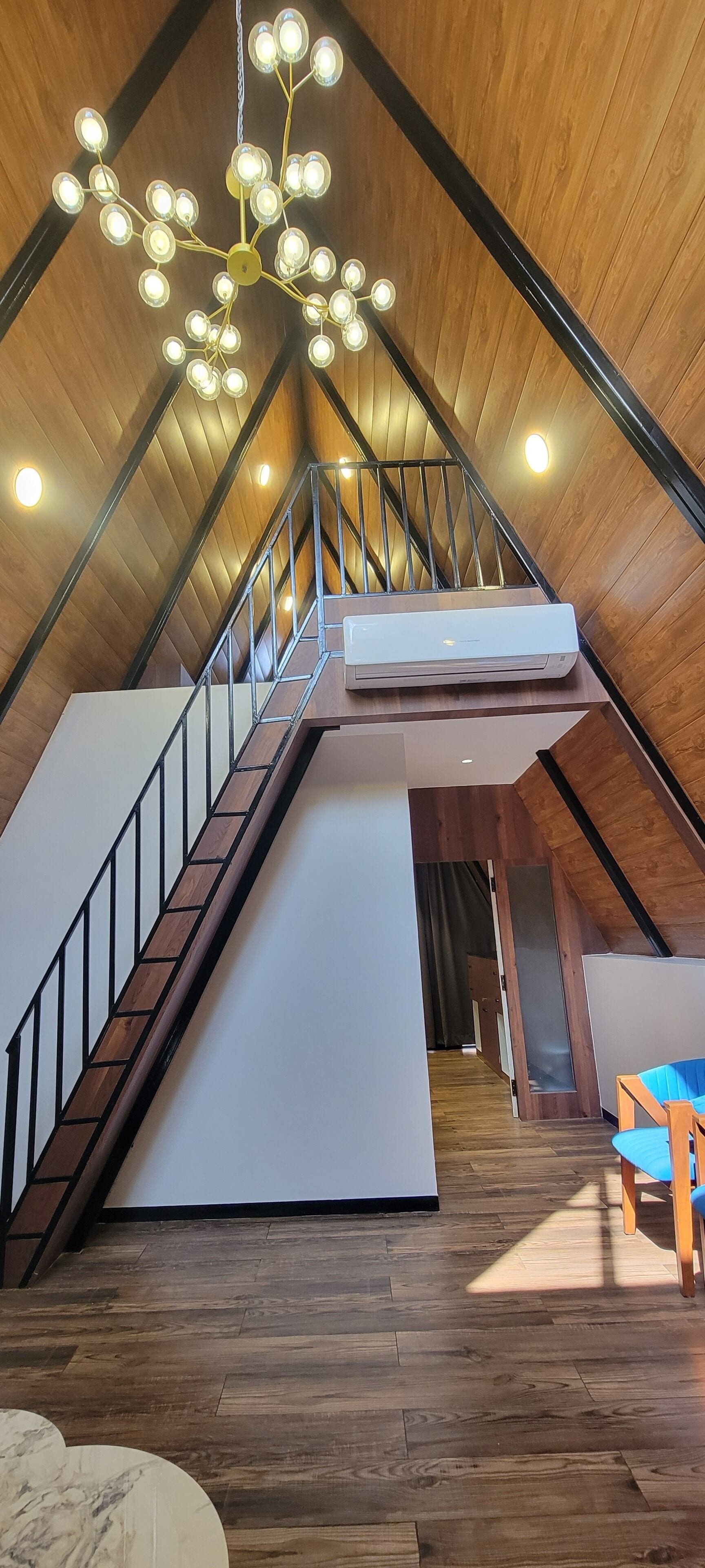 Habitación superior, vista al jardín | Wifi gratis y ropa de cama 