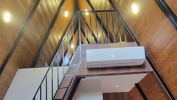 Habitación superior, vista al jardín | Wifi gratis y ropa de cama