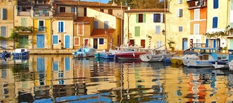 Seafront Palatino Apartment for 8