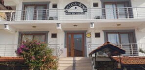 Exterior detail - Sultans And Kings Hotel (Didim)