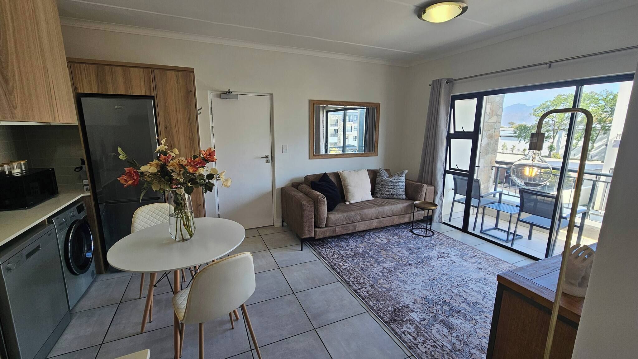 Apartment, 1 Bedroom, Patio | Living room