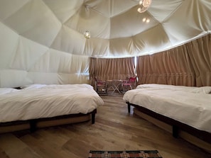 Bureau, Wi-Fi gratuit, draps fournis