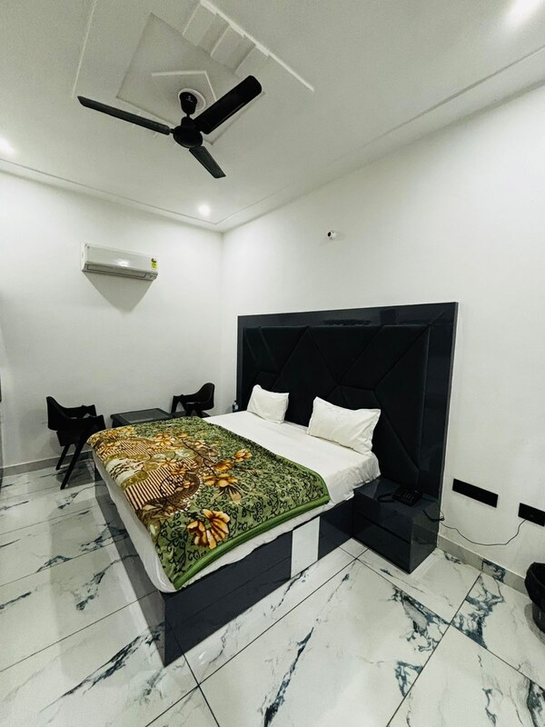 Hotel The Amaresh - Panipat